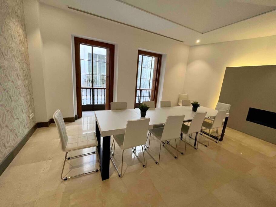 Fdez Amazing House By Cathedral And Giralda With Private Pool Villa Sevilla Bagian luar foto